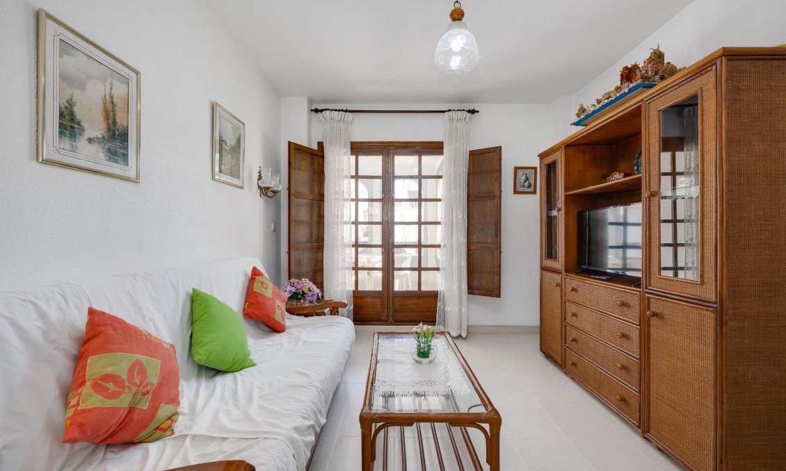 Revânzare - Apartament -
Torrevieja - El Acequión - Los Náufragos
