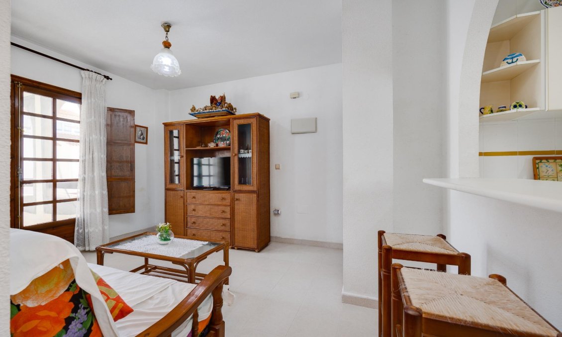 Revânzare - Apartament -
Torrevieja - El Acequión - Los Náufragos