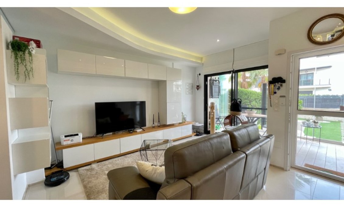 Resale - Apartment -
Orihuela - Inland