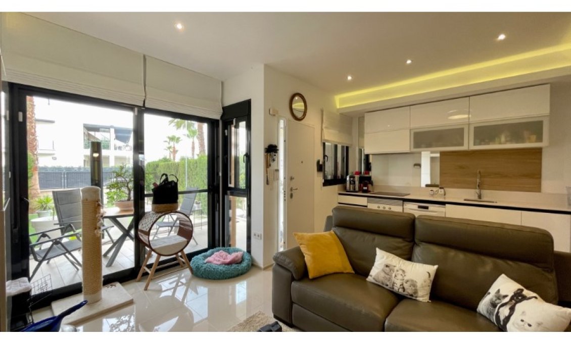 Resale - Apartment -
Orihuela - Inland