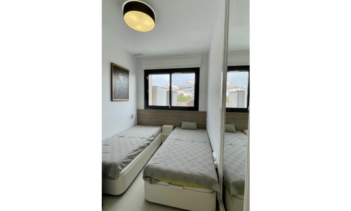 Resale - Apartment -
Orihuela - Inland