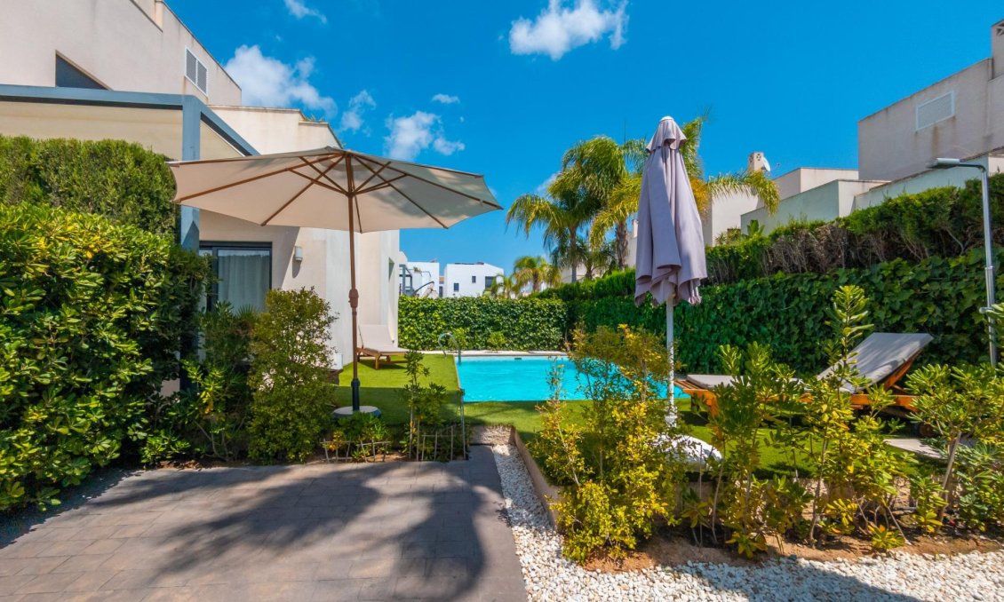 Segunda mano - Villa -
Ciudad Quesada - Costa Blanca Sur