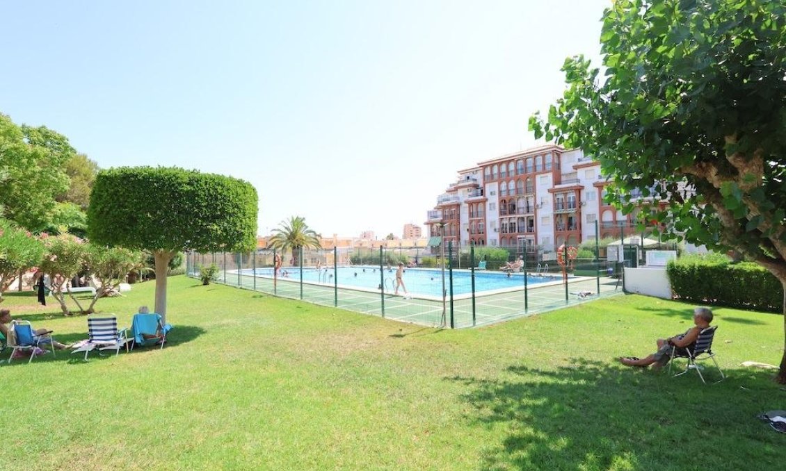 Használt Ingatlanok - Apartman -
Torrevieja - Costa Blanca