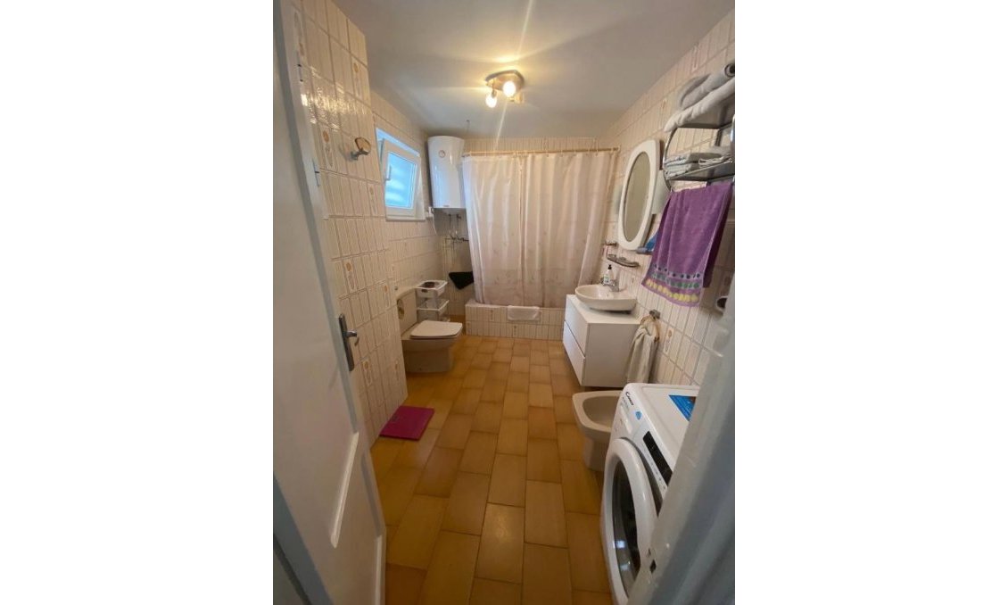 Segunda mano - Town House -
Torrevieja - Centro