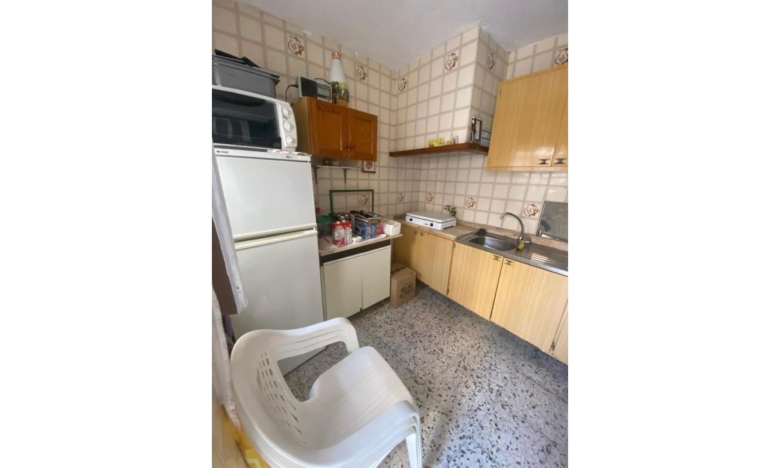Segunda mano - Town House -
Torrevieja - Centro