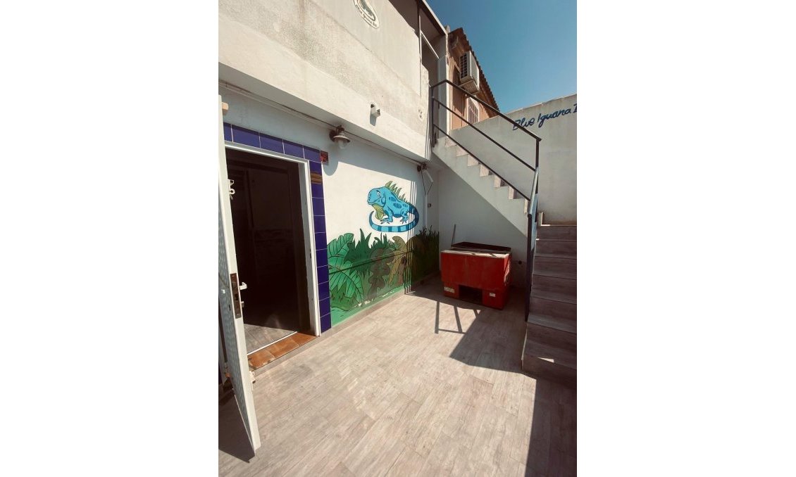 Resale - Semi Detached -
Torrevieja - Parque Acuático - Sector 25