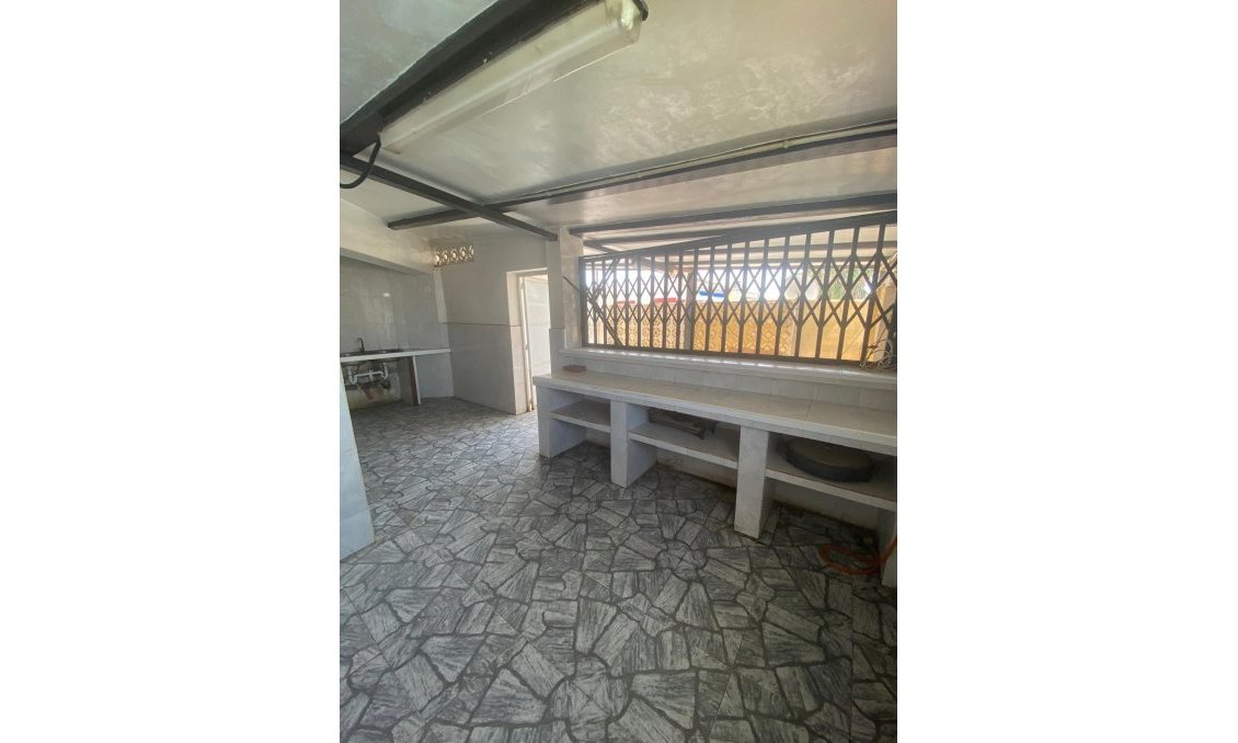 Resale - Semi Detached -
Torrevieja - Parque Acuático - Sector 25