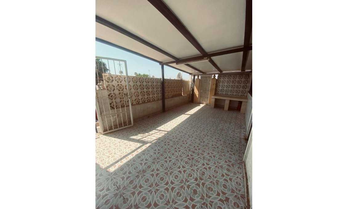 Resale - Semi Detached -
Torrevieja - Parque Acuático - Sector 25