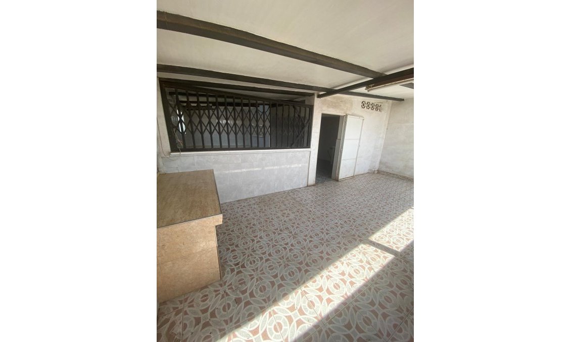 Resale - Semi Detached -
Torrevieja - Parque Acuático - Sector 25