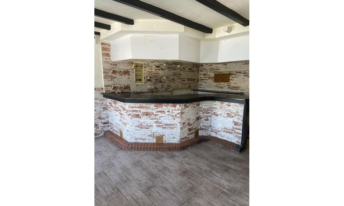 Resale - Semi Detached -
Torrevieja - Parque Acuático - Sector 25