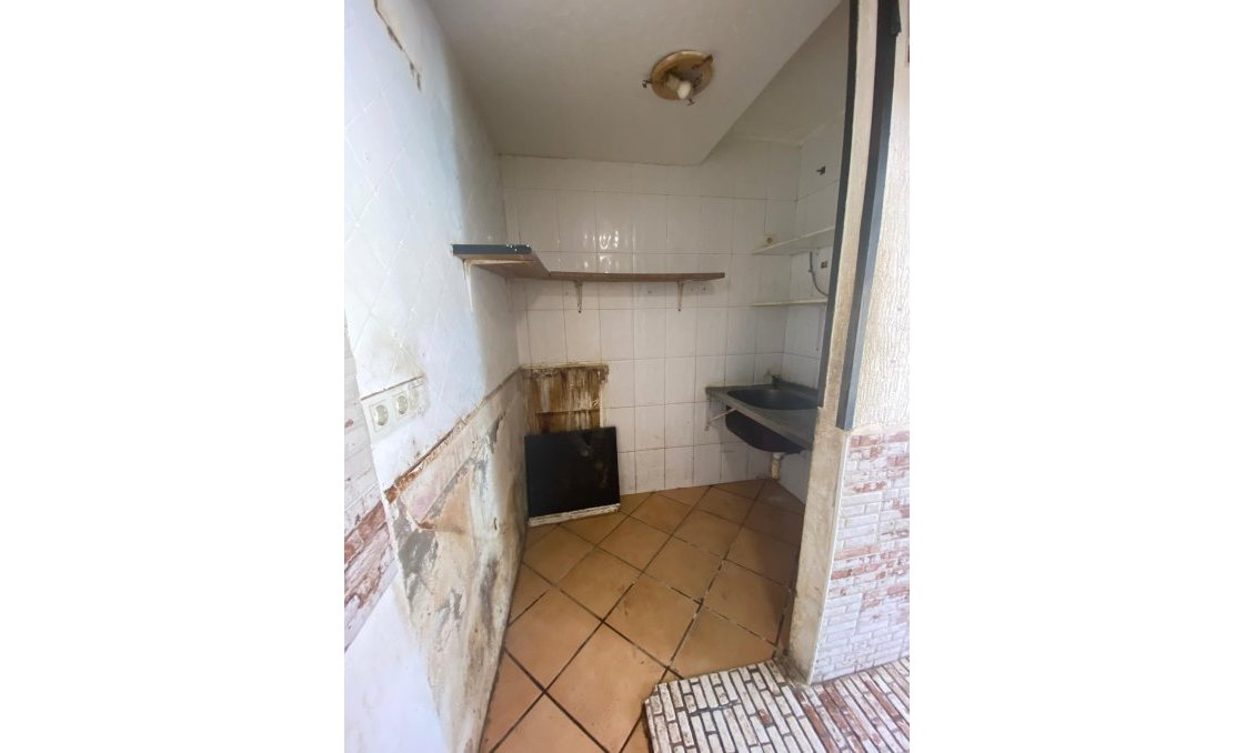 Resale - Semi Detached -
Torrevieja - Parque Acuático - Sector 25