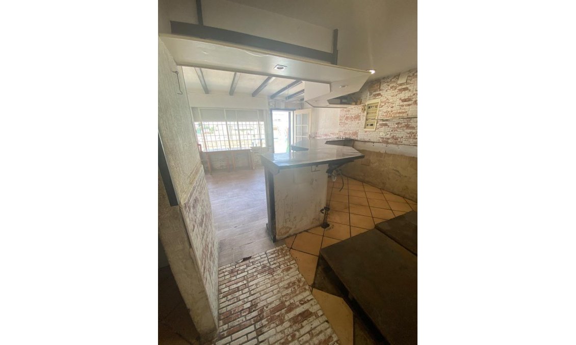 Resale - Semi Detached -
Torrevieja - Parque Acuático - Sector 25