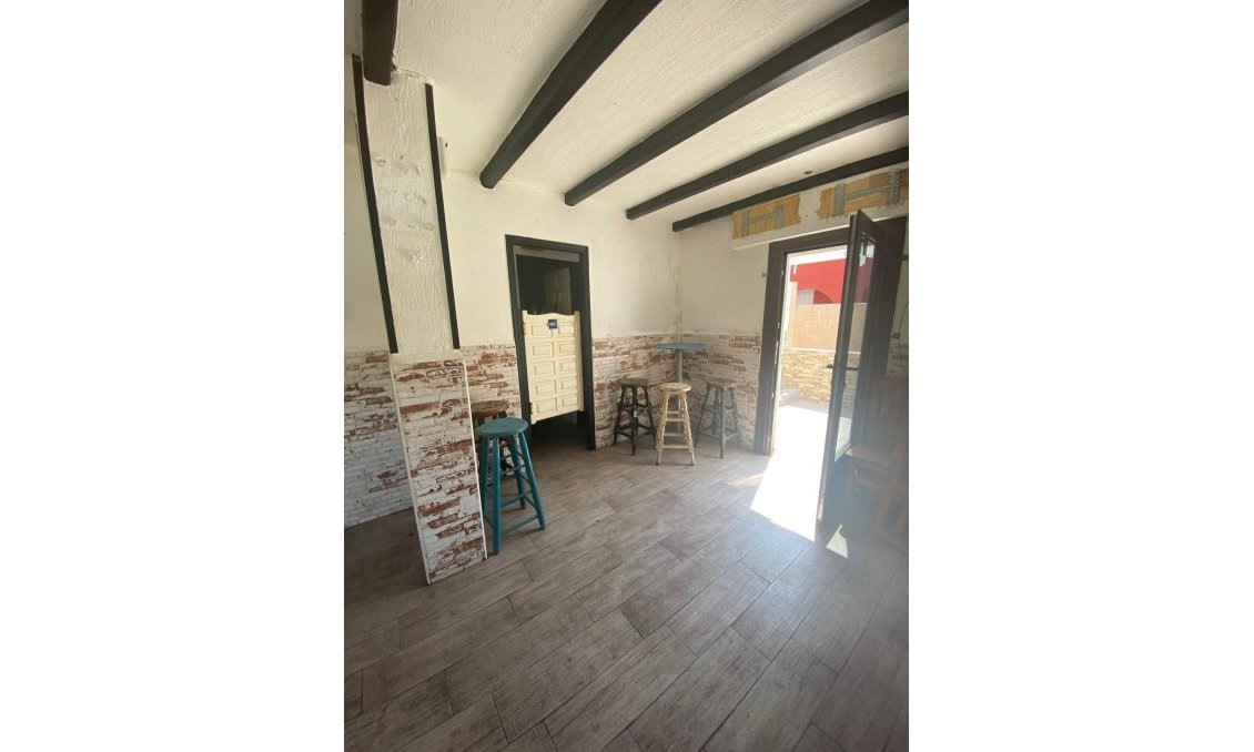 Resale - Semi Detached -
Torrevieja - Parque Acuático - Sector 25