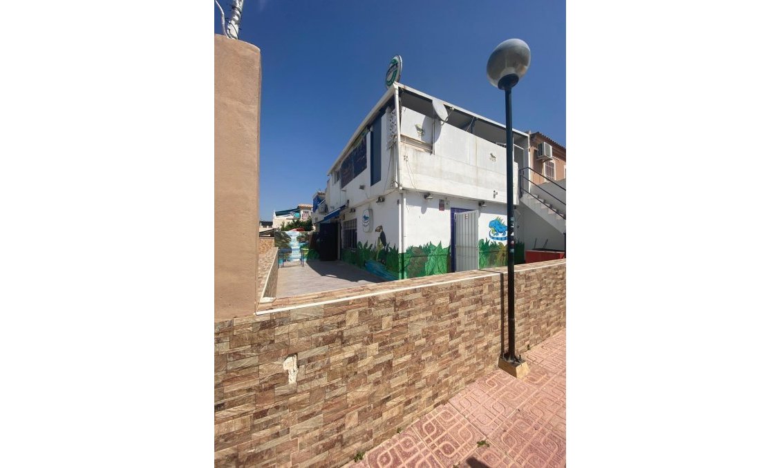 Resale - Semi Detached -
Torrevieja - Parque Acuático - Sector 25