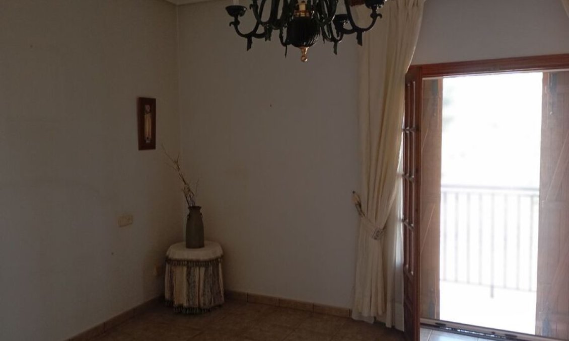 Revânzare - Vilă -
Daya Nueva - Costa Blanca