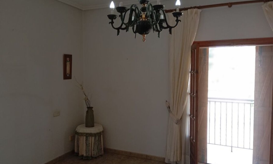 Revânzare - Vilă -
Daya Nueva - Costa Blanca