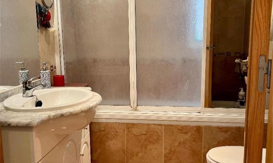 Resale - Apartment -
Formentera del Segura