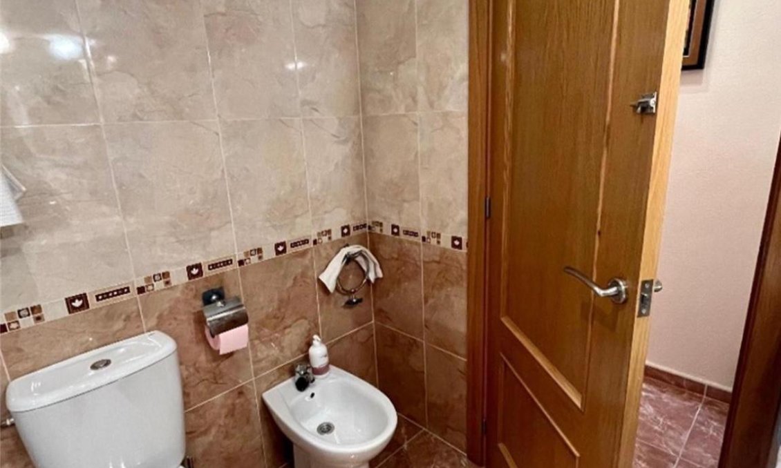 Resale - Apartment -
Formentera del Segura