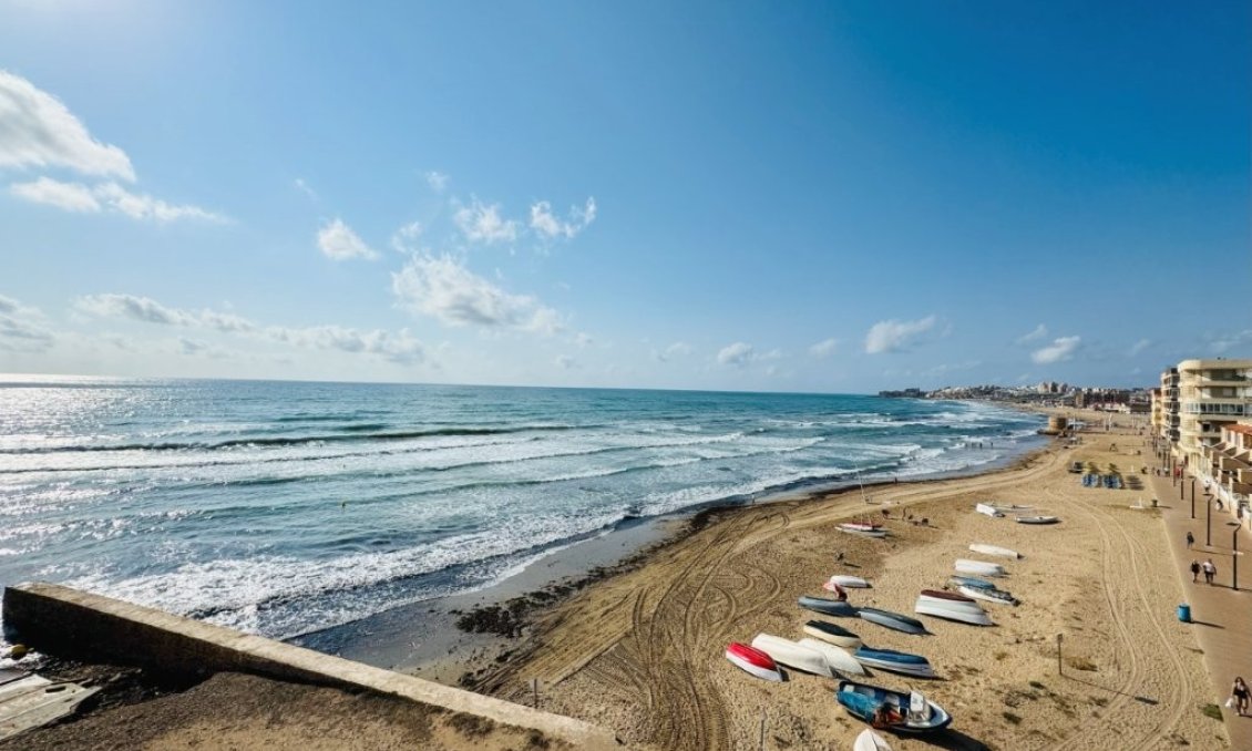Használt Ingatlanok - Apartman -
La Mata - Costa Blanca