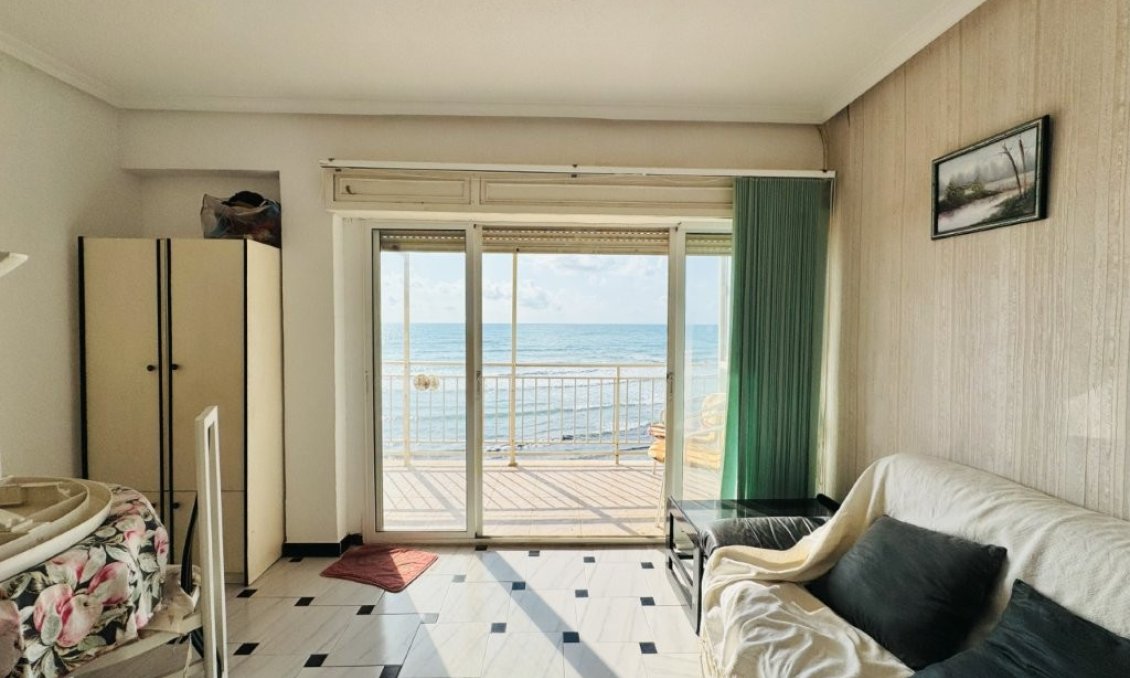 Használt Ingatlanok - Apartman -
La Mata - Costa Blanca