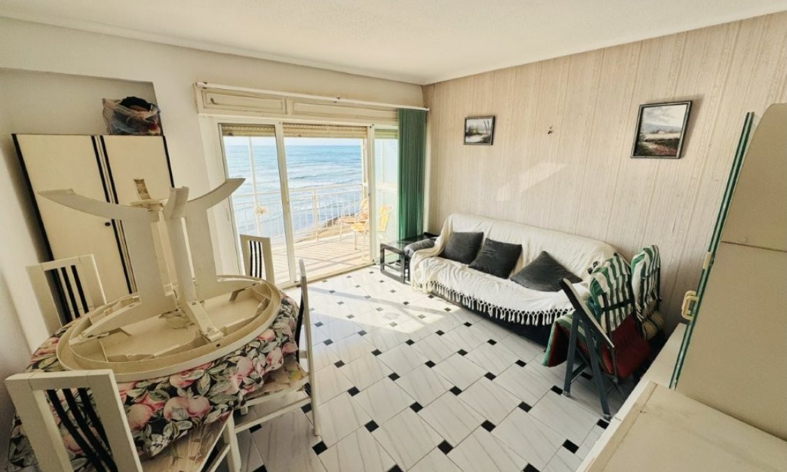Használt Ingatlanok - Apartman -
La Mata - Costa Blanca