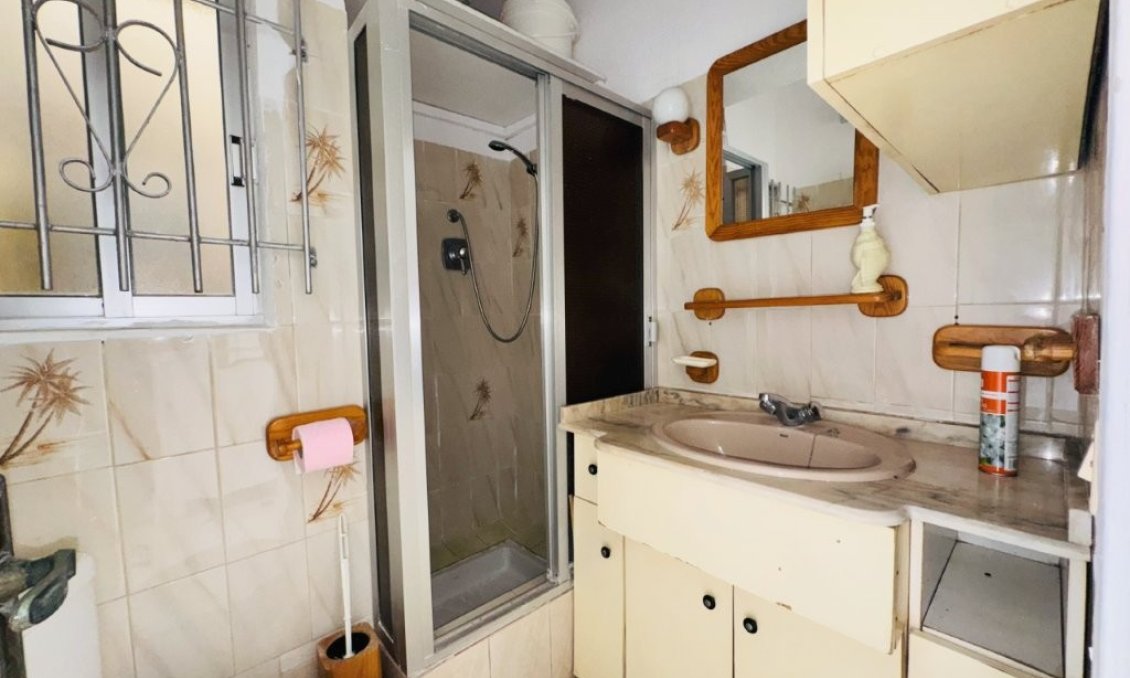 Használt Ingatlanok - Apartman -
La Mata - Costa Blanca