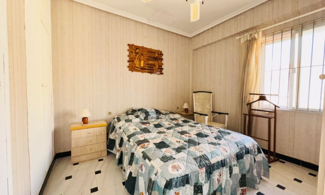 Használt Ingatlanok - Apartman -
La Mata - Costa Blanca