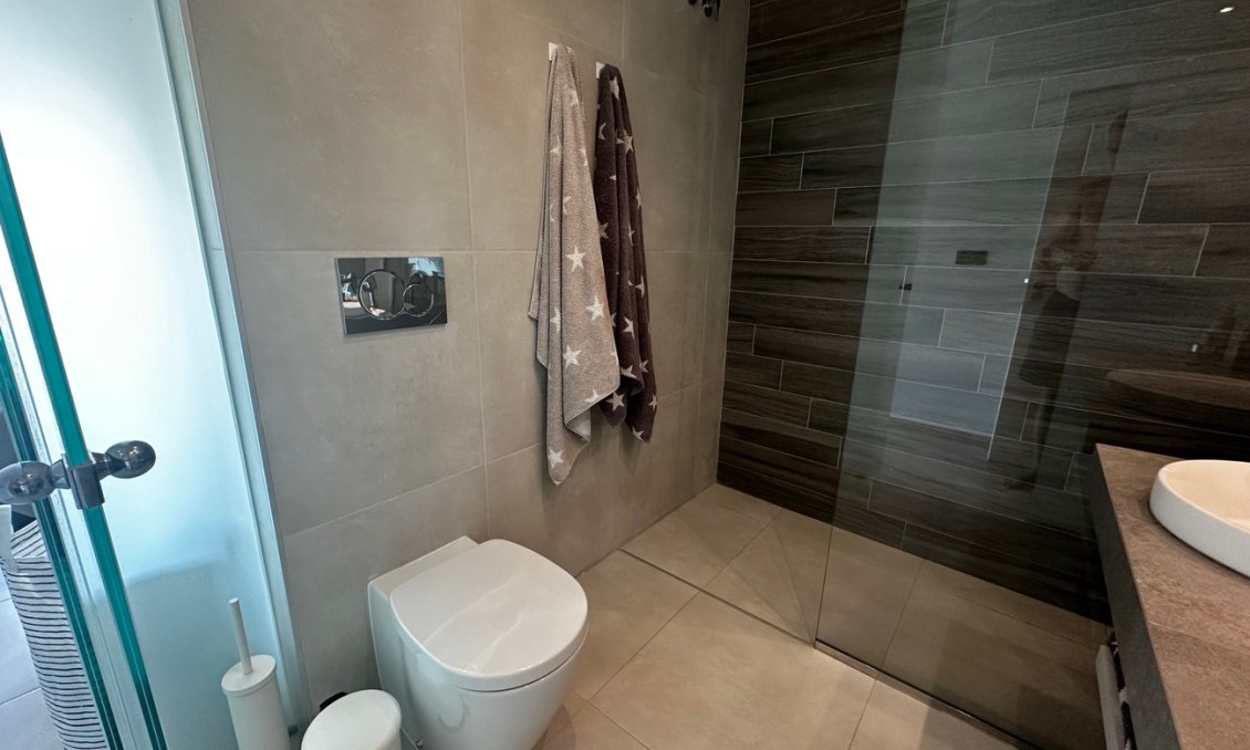 Revânzare - Penthouse Penthouse -
El Raso