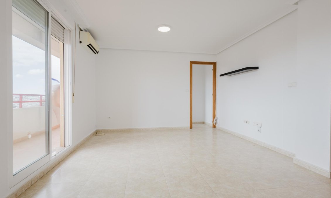 Használt Ingatlanok - Apartman -
Torrevieja - Costa Blanca