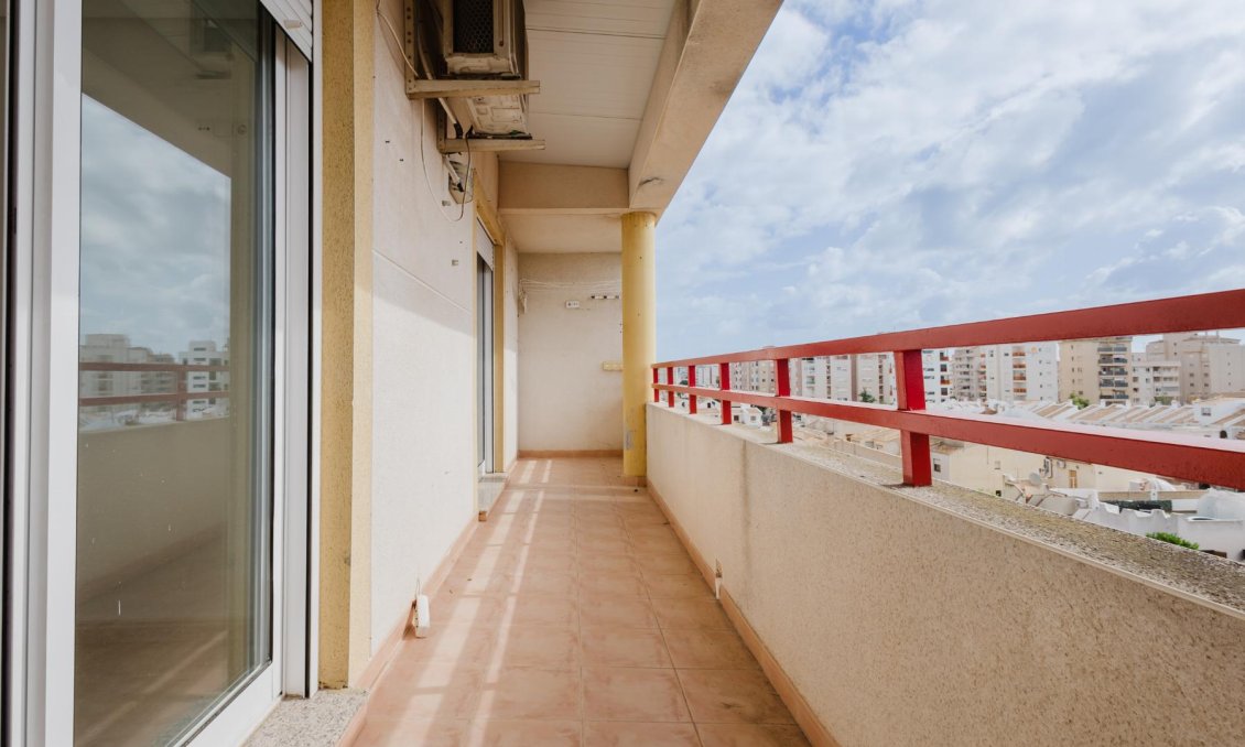 Használt Ingatlanok - Apartman -
Torrevieja - Costa Blanca