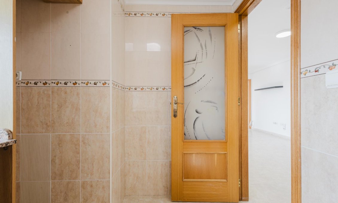 Használt Ingatlanok - Apartman -
Torrevieja - Costa Blanca