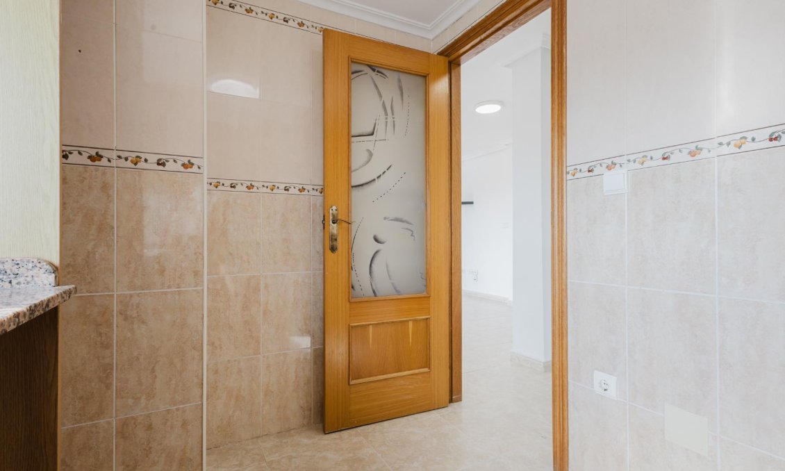 Használt Ingatlanok - Apartman -
Torrevieja - Costa Blanca
