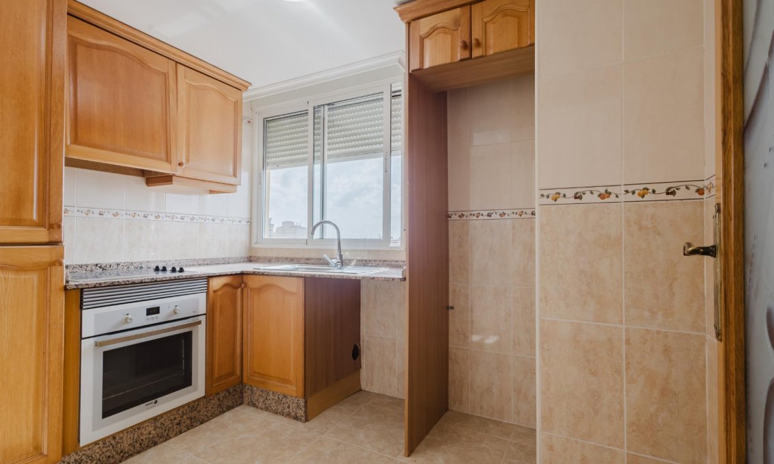 Használt Ingatlanok - Apartman -
Torrevieja - Costa Blanca