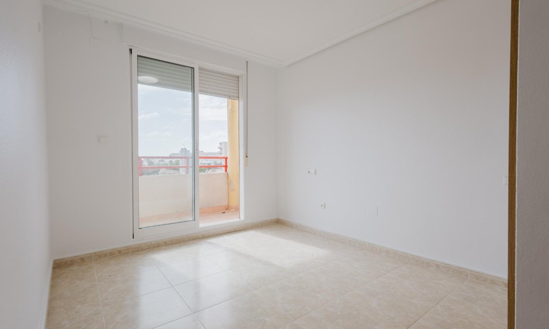 Használt Ingatlanok - Apartman -
Torrevieja - Costa Blanca