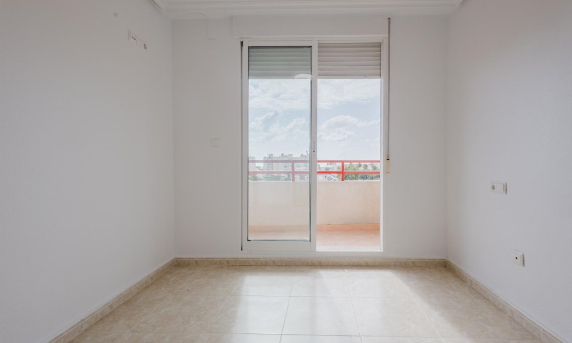 Használt Ingatlanok - Apartman -
Torrevieja - Costa Blanca