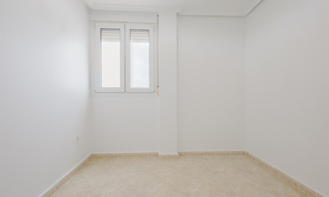 Használt Ingatlanok - Apartman -
Torrevieja - Costa Blanca