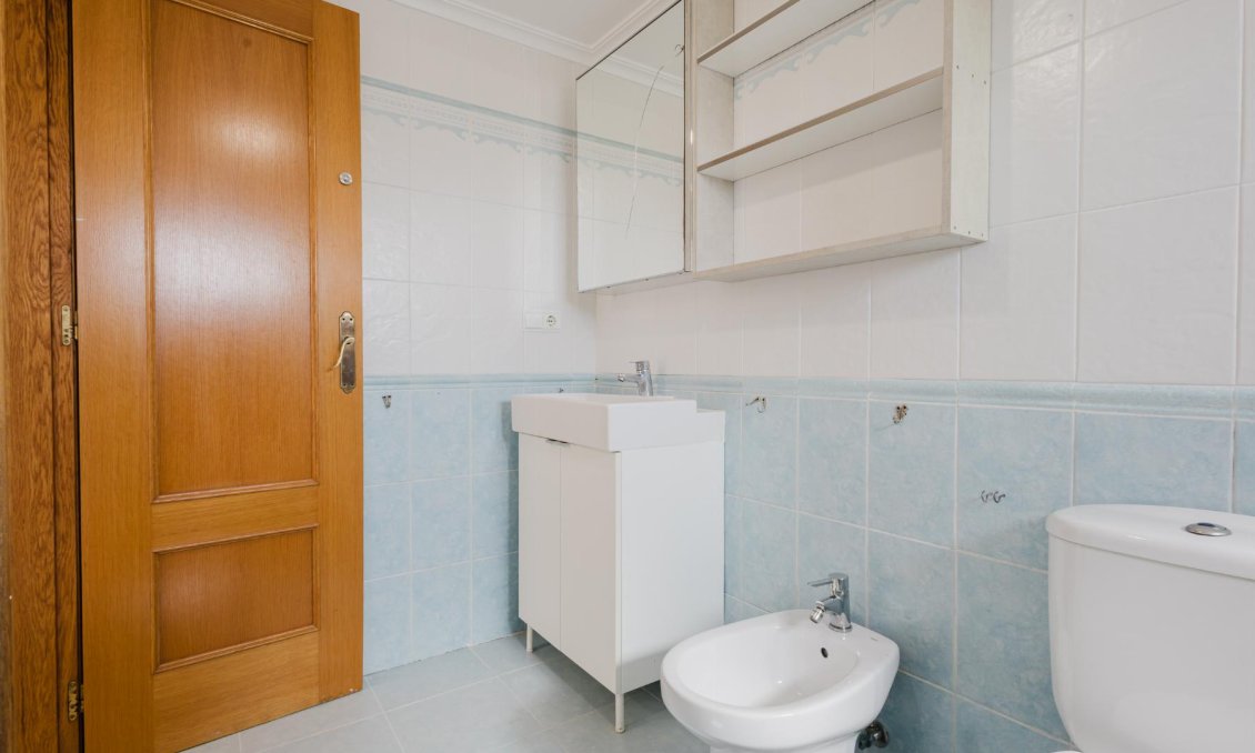 Használt Ingatlanok - Apartman -
Torrevieja - Costa Blanca