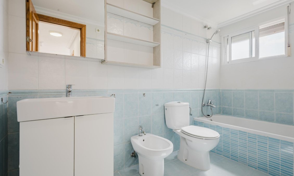 Használt Ingatlanok - Apartman -
Torrevieja - Costa Blanca