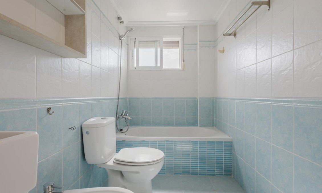 Használt Ingatlanok - Apartman -
Torrevieja - Costa Blanca