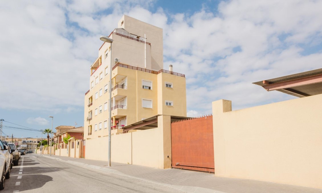 Használt Ingatlanok - Apartman -
Torrevieja - Costa Blanca