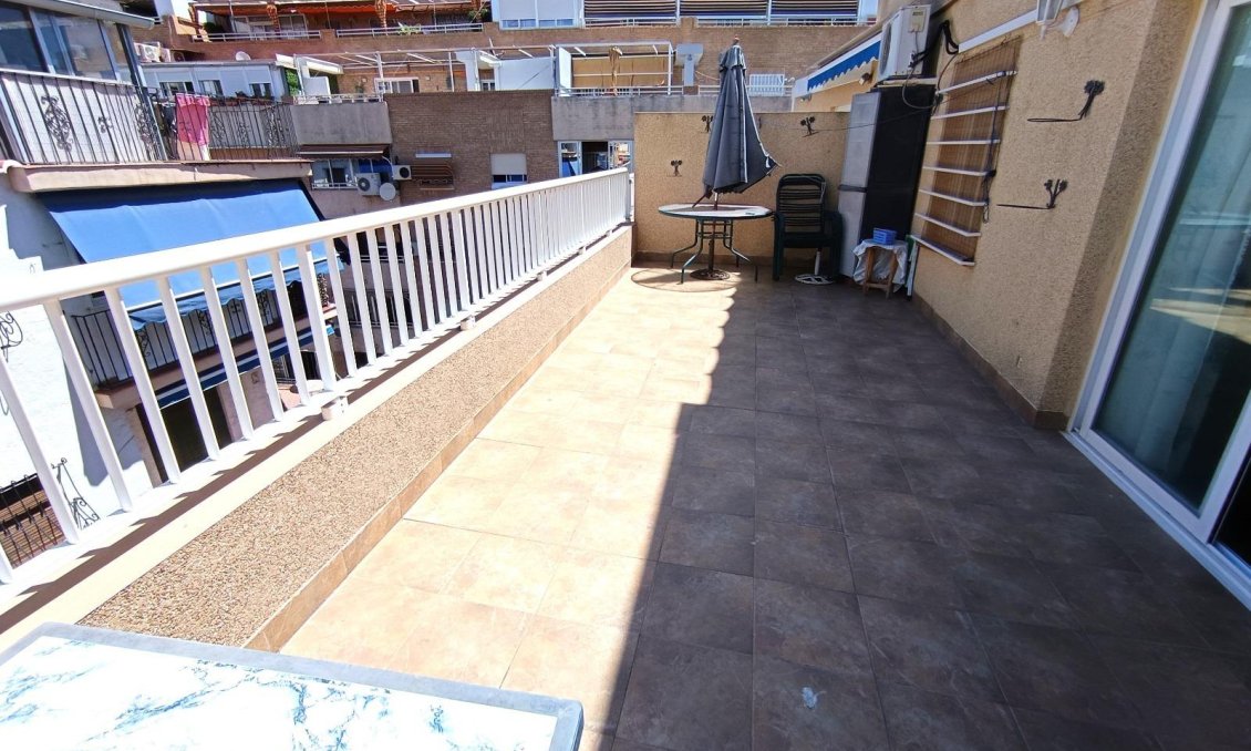 Használt Ingatlanok - Apartman -
Benidorm - Centro