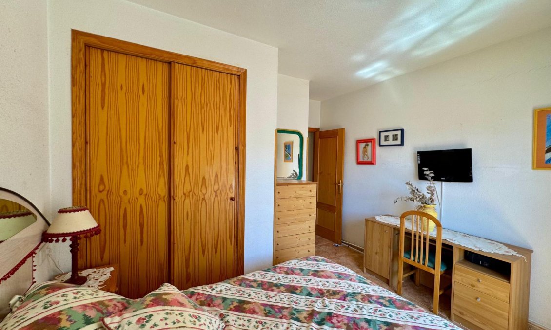 Használt Ingatlanok - Tetőtéri lakás -
Torrevieja - Costa Blanca