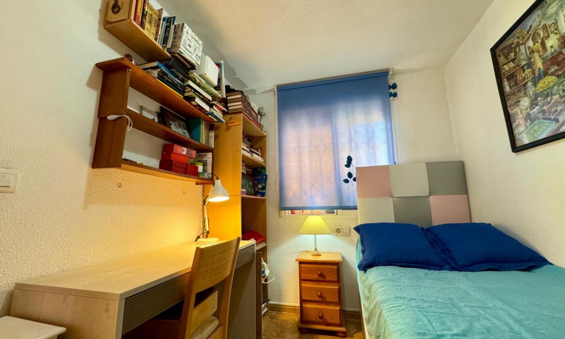 Használt Ingatlanok - Tetőtéri lakás -
Torrevieja - Costa Blanca