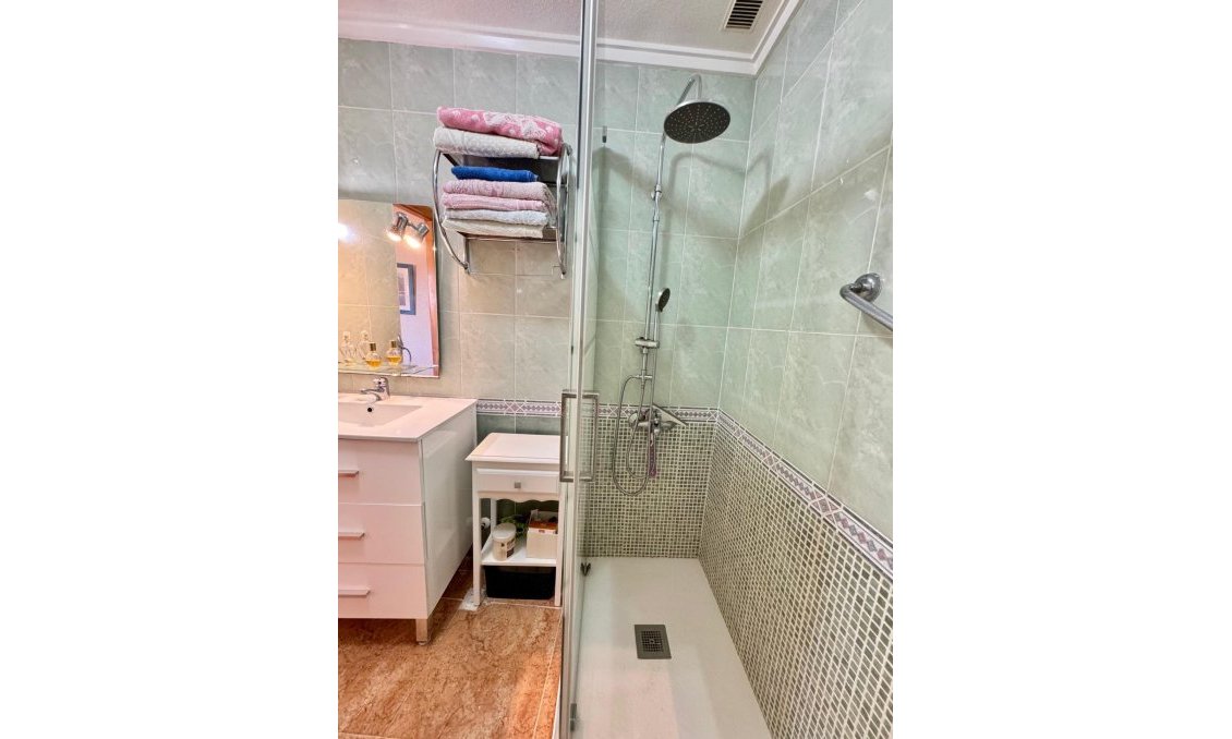 Használt Ingatlanok - Tetőtéri lakás -
Torrevieja - Costa Blanca