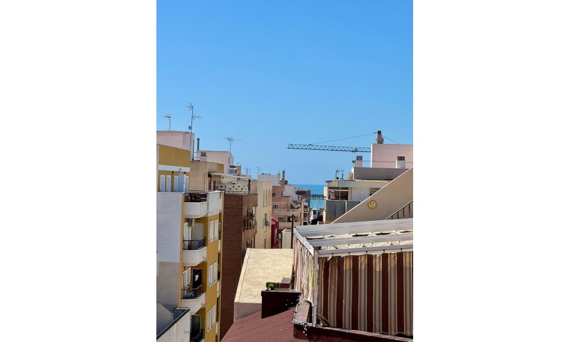 Használt Ingatlanok - Tetőtéri lakás -
Torrevieja - Costa Blanca