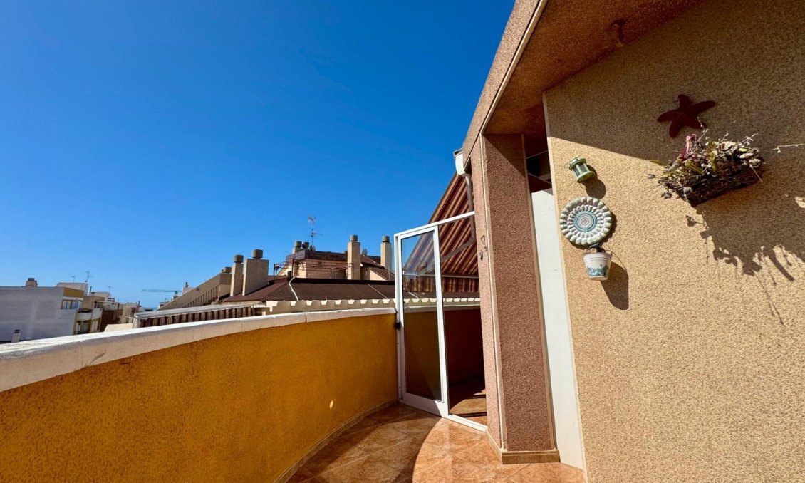 Használt Ingatlanok - Tetőtéri lakás -
Torrevieja - Costa Blanca