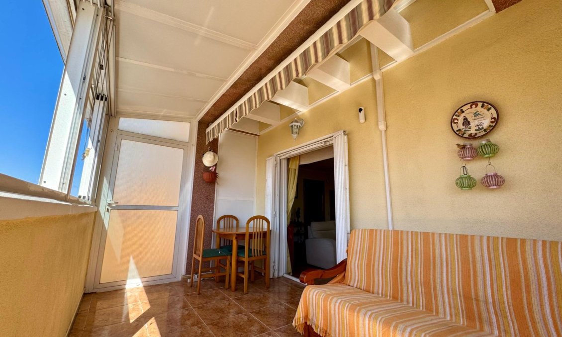 Használt Ingatlanok - Tetőtéri lakás -
Torrevieja - Costa Blanca