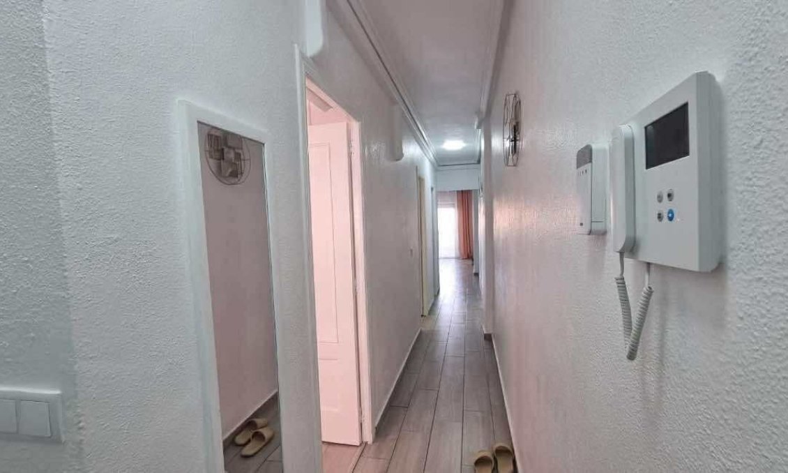 Segunda mano - Apartamento -
Torrevieja - Costa Blanca