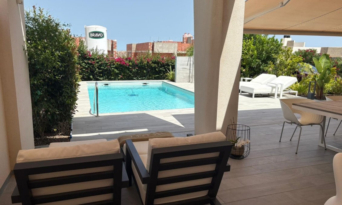 Segunda mano - Villa -
Algorfa - Inland