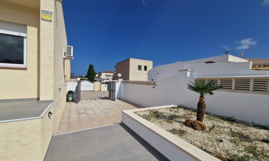 Segunda mano - Villa -
La Nucía - Costa Blanca
